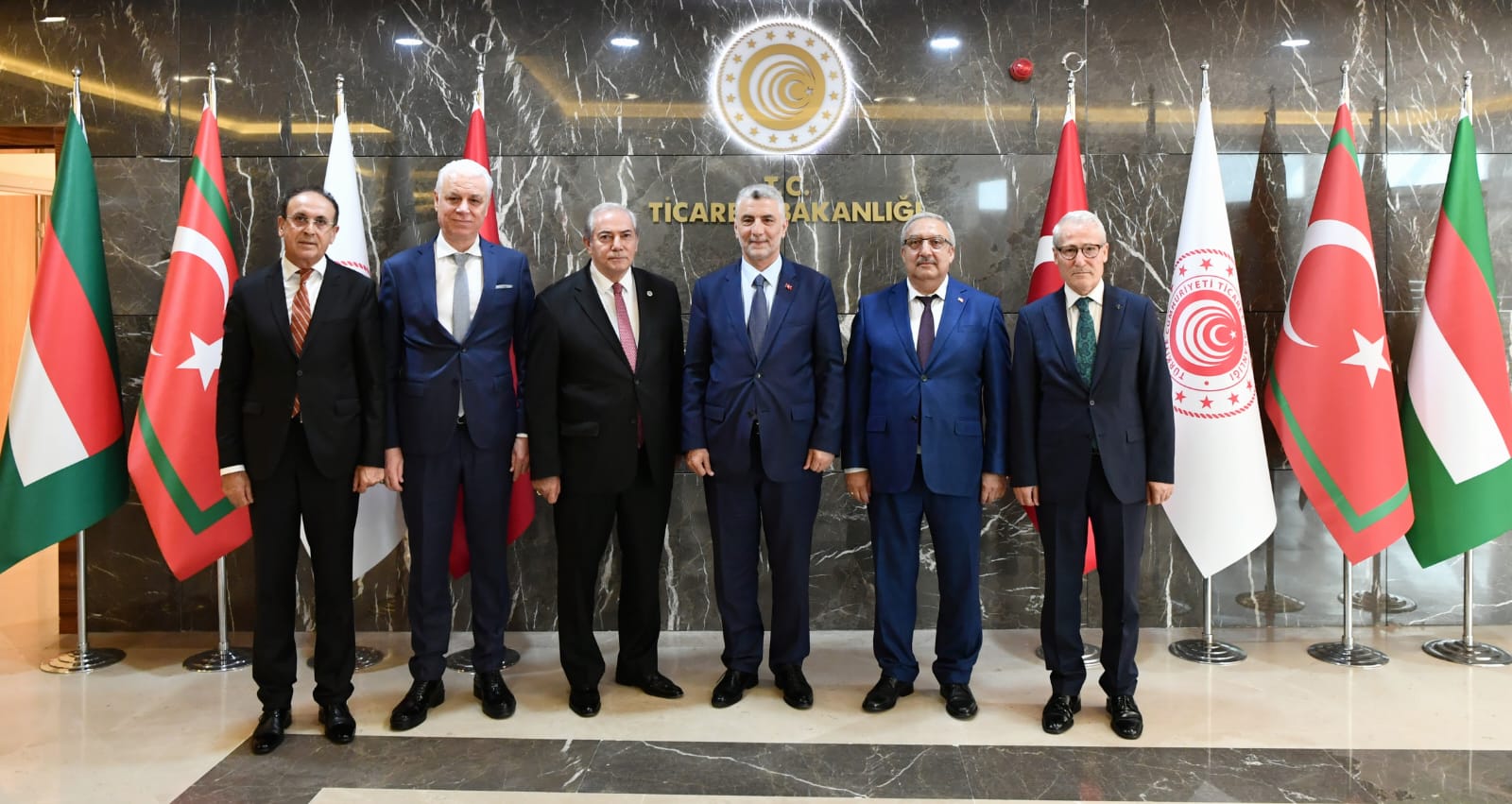 Gümrük Müşavirleri Dernek Başkanları Ticaret Bakanı Sayın Prof. Dr. Ömer BOLAT'ı Ziyaret etti