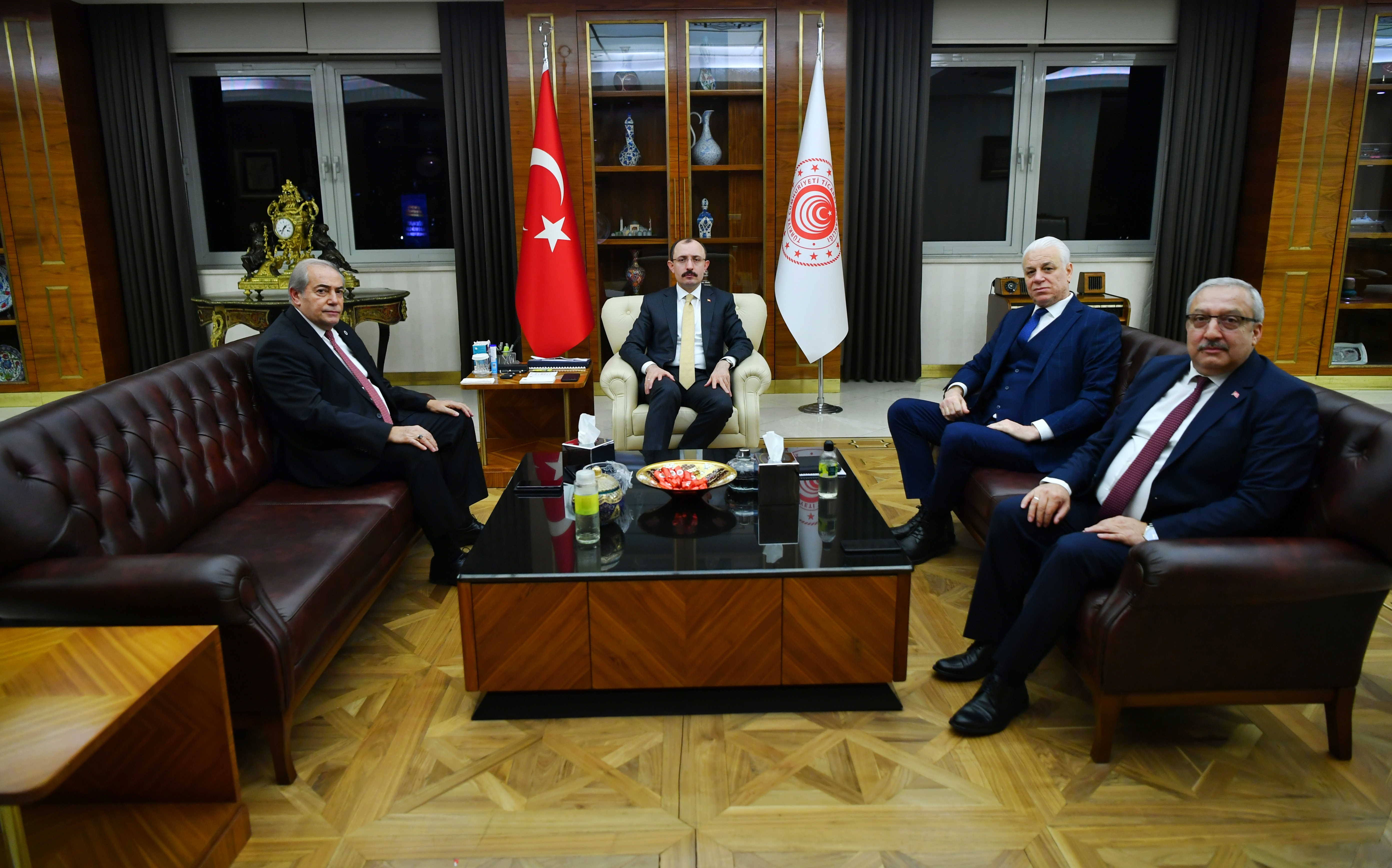 Dernekler ortak duyurusu - Gümrük Müşavirleri Dernek Başkanlarının Ticaret Bakanımız Sayın Dr. Mehmet MUŞ ziyareti